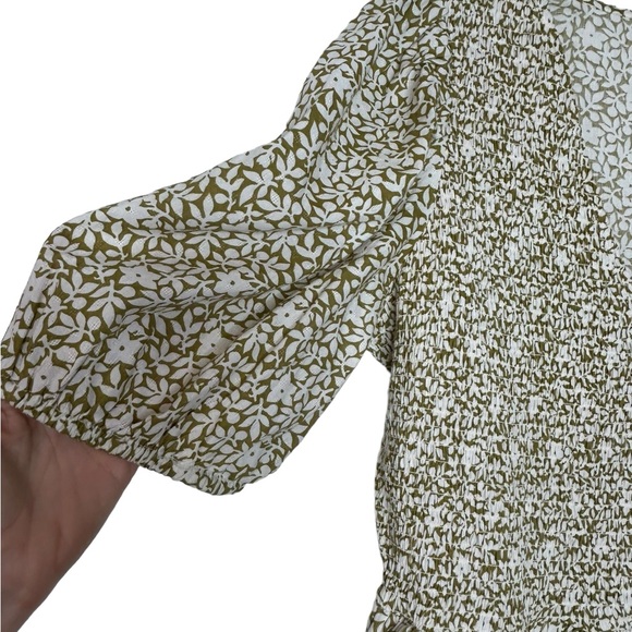 Universal Threads Smocked Floral Maxi dress Sz L Olive Green Puff sleeves EUC - Picture 5 of 9